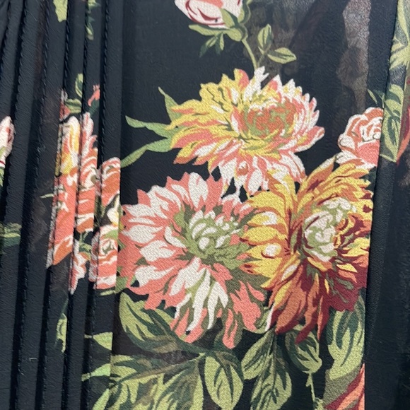 American Rag floral blouse size small - Picture 5 of 8